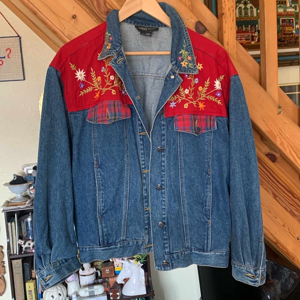 Vintage Jean Jacket Embroidered Flowers